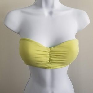 💟 2/$25 💟 // VS Babe Bandeau Bikini Top 32C